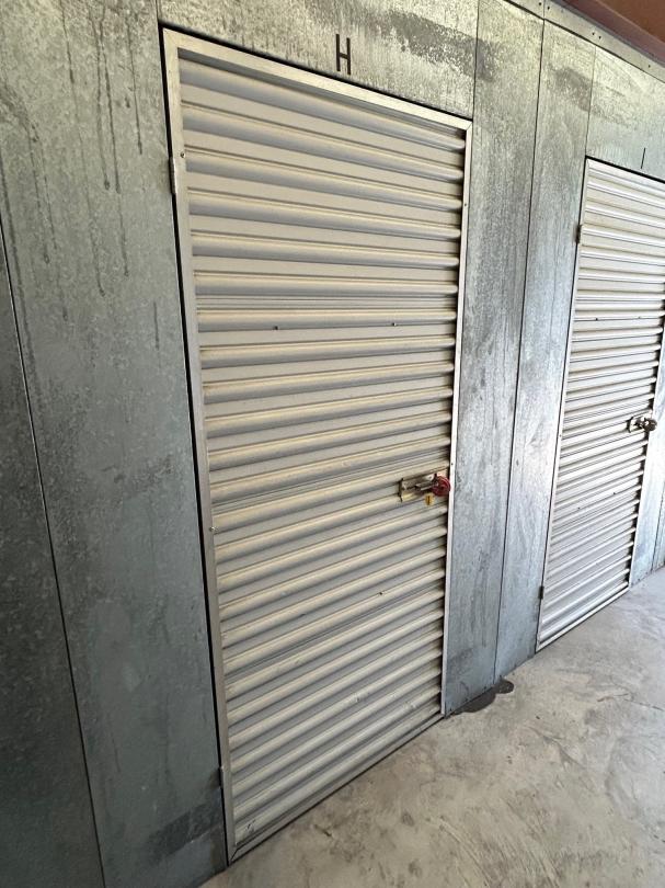 Storage Unit Auction in Birmingham, AL at Metro Mini Storage Homewood